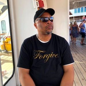 Meet your Posher, Randall